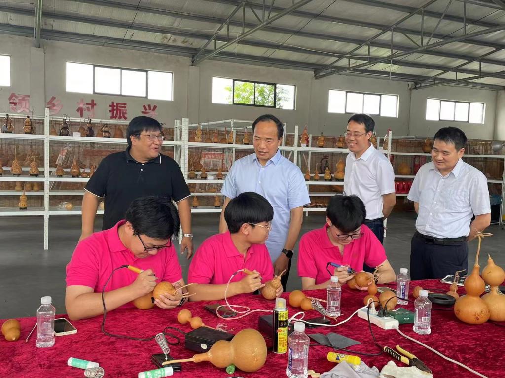 党委书记贾少鑫带队赴方城县调研定点帮扶工作