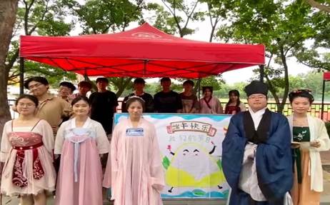 说明: e1c6fbfad2585d7258850e25c6d684f 说明: e1c6fbfad2585d7258850e25c6d684f