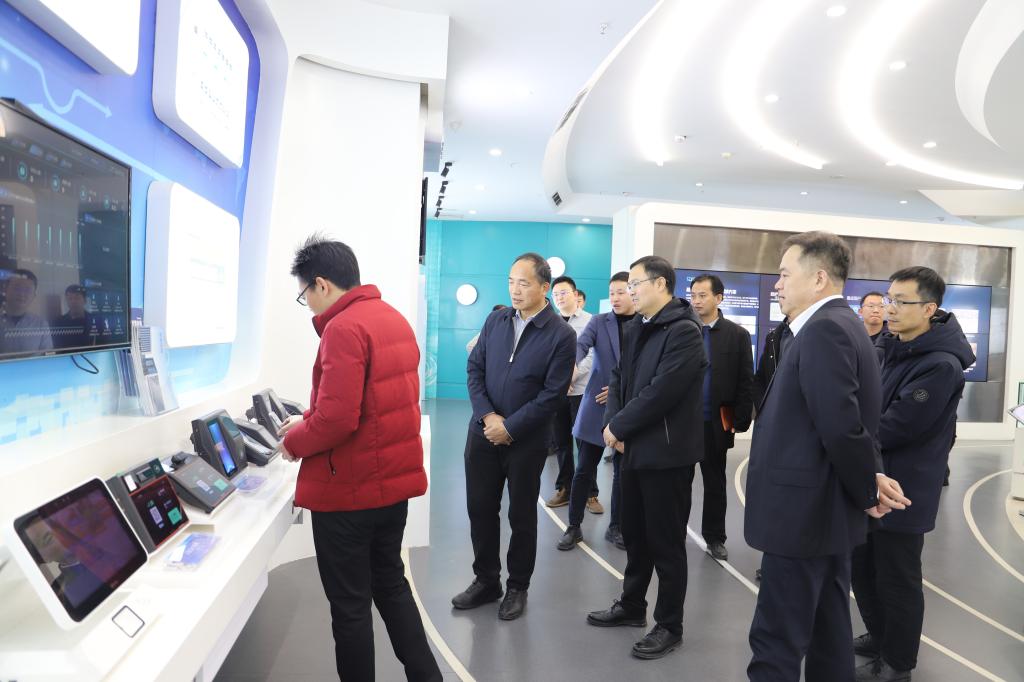 贾少鑫赴新开普电子股份有限公司开展访企拓岗促就业活动
