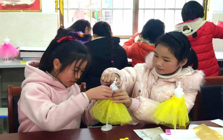 https://jxjyxy.zut.edu.cn/__local/0/6A/3B/7F6CBE1EA05F8241FBBE5A0F6A8_EAE0D99C_13F5F.jpg