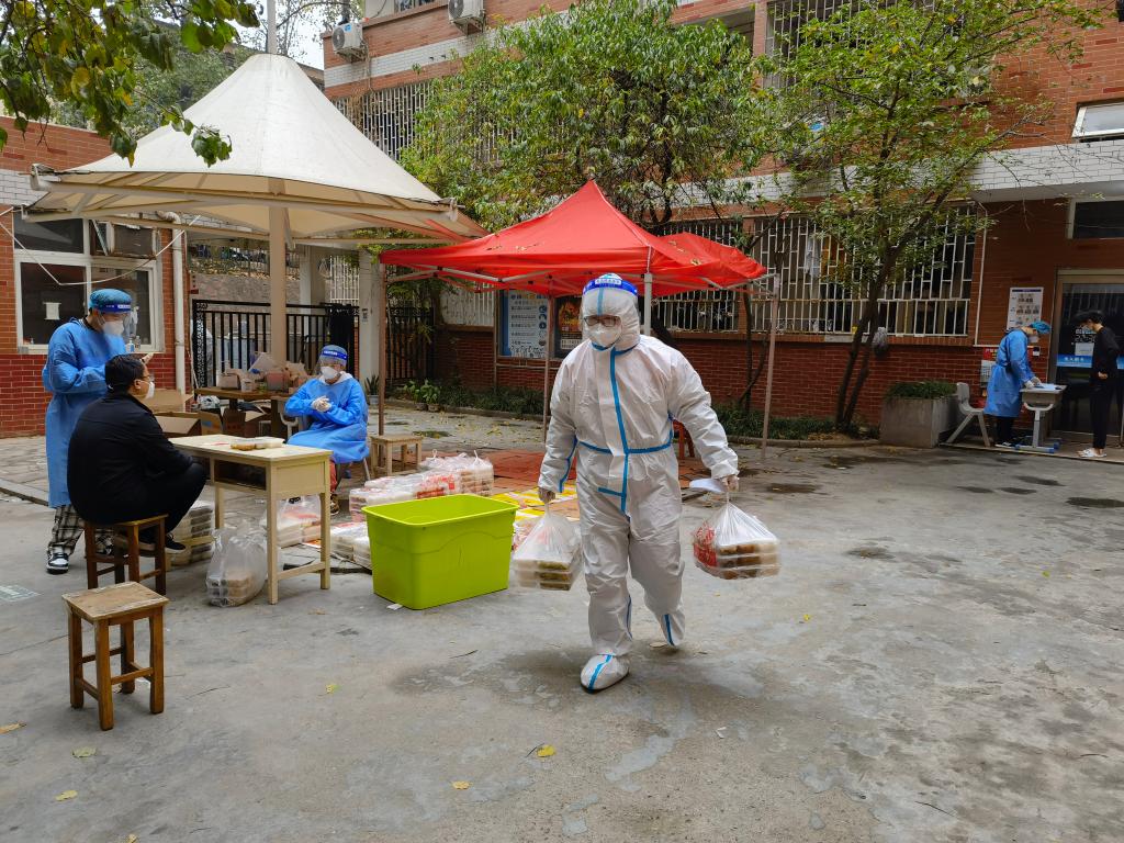 共战疫情：建工学院开展“有盐有味儿”的思政实践课