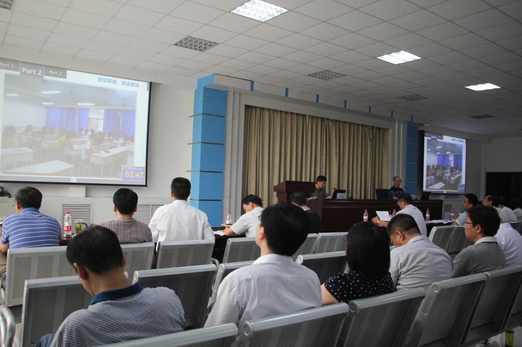 2014级启航工程活动先进学院建设讲评会举行