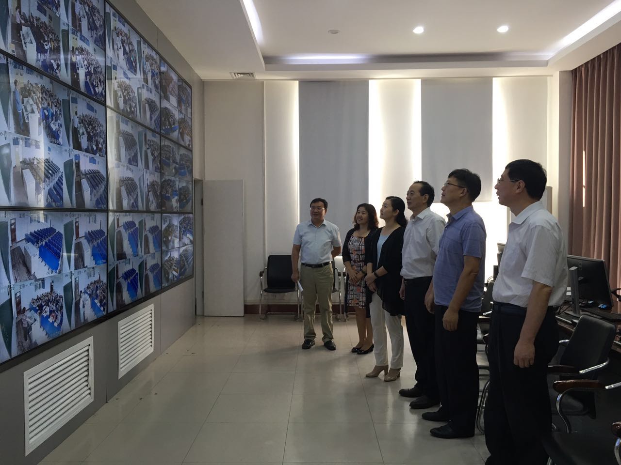 校领导带队开展新学期本科教学运行检查工作