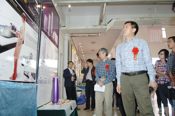 机电学院举办毕业设计作品展