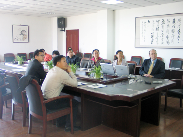 英国曼彻斯特大学Dr. David Berrisford考察访问我校