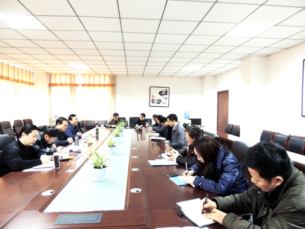 机关党委召开扩大会议 学习领会十八大精神