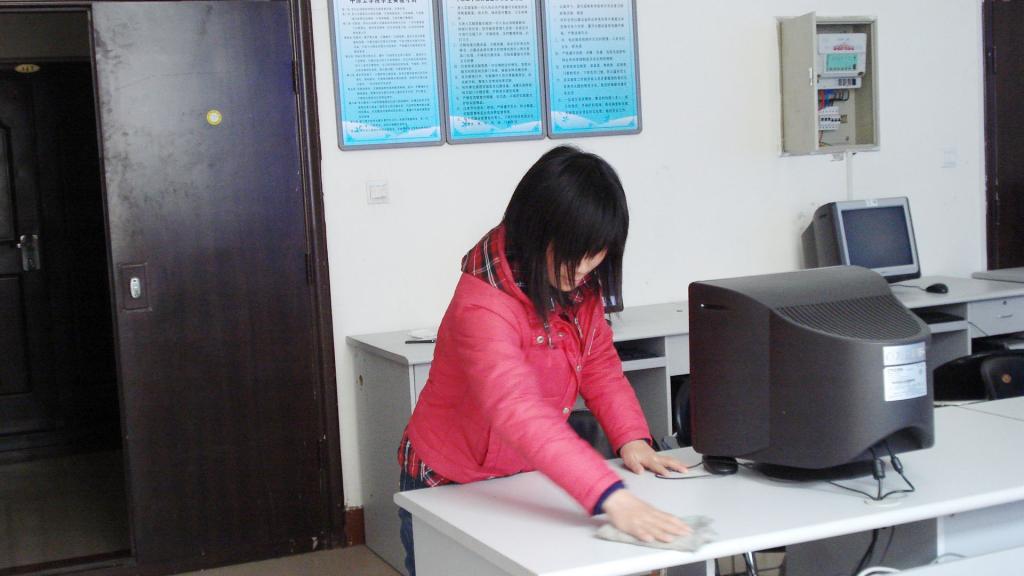 我校王福春同学荣获2007年度“中国大学生自强之星”提名奖