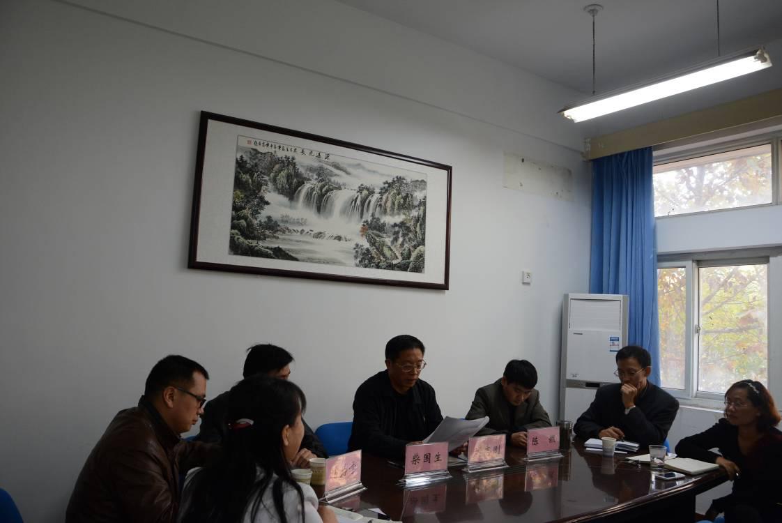 “关于进一步加强和改进宣传思想政治工作方面的意见”座谈会召开