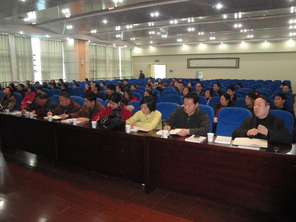 河南省高校图书馆馆员培训活动在我校举行