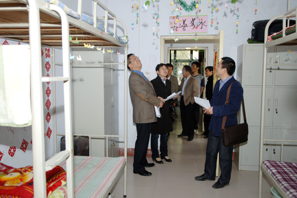 我校文明宿舍50强顺利通过终评验收