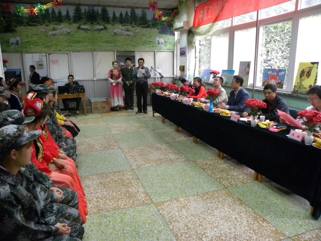 新疆兵团班师生欢度古尔邦节